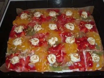 KUCHEN: BUNTER BLECHKUCHEN MIT FRÜCHTEN - Rezept