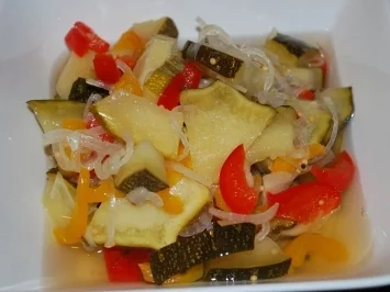 Süß-sauer eingelegte Zucchini - Rezept