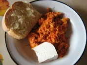 Ruhr- Eier mit Ajvar - Rezept