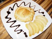 genusster eingelegter Ziegenkäse im Blätterteig mit karamelisierter Nashi-Birne - Rezept