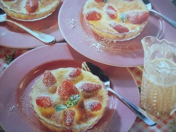 Erdbeeren mit Marzipansoße - Rezept