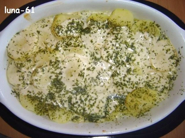 KARTOFFELN IN BECHAMELSAUCE - Rezept