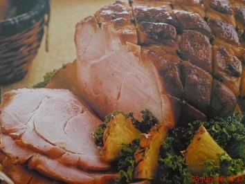 Rezept: Ofenschinken mit Ananas Ofenschinken mit Ananas - Rezept