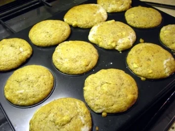 Rezept: Muffins: Apfel-Nuss mit Kokos-Creme-Füllung Muffins: Apfel-Nuss mit Kokos-Creme-Füllung - Rezept