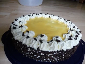 Eierlikör-Sahne-Torte - Rezept