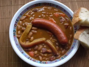 * Hauptgericht * "Serbischer" Bohneneintopf - Rezept