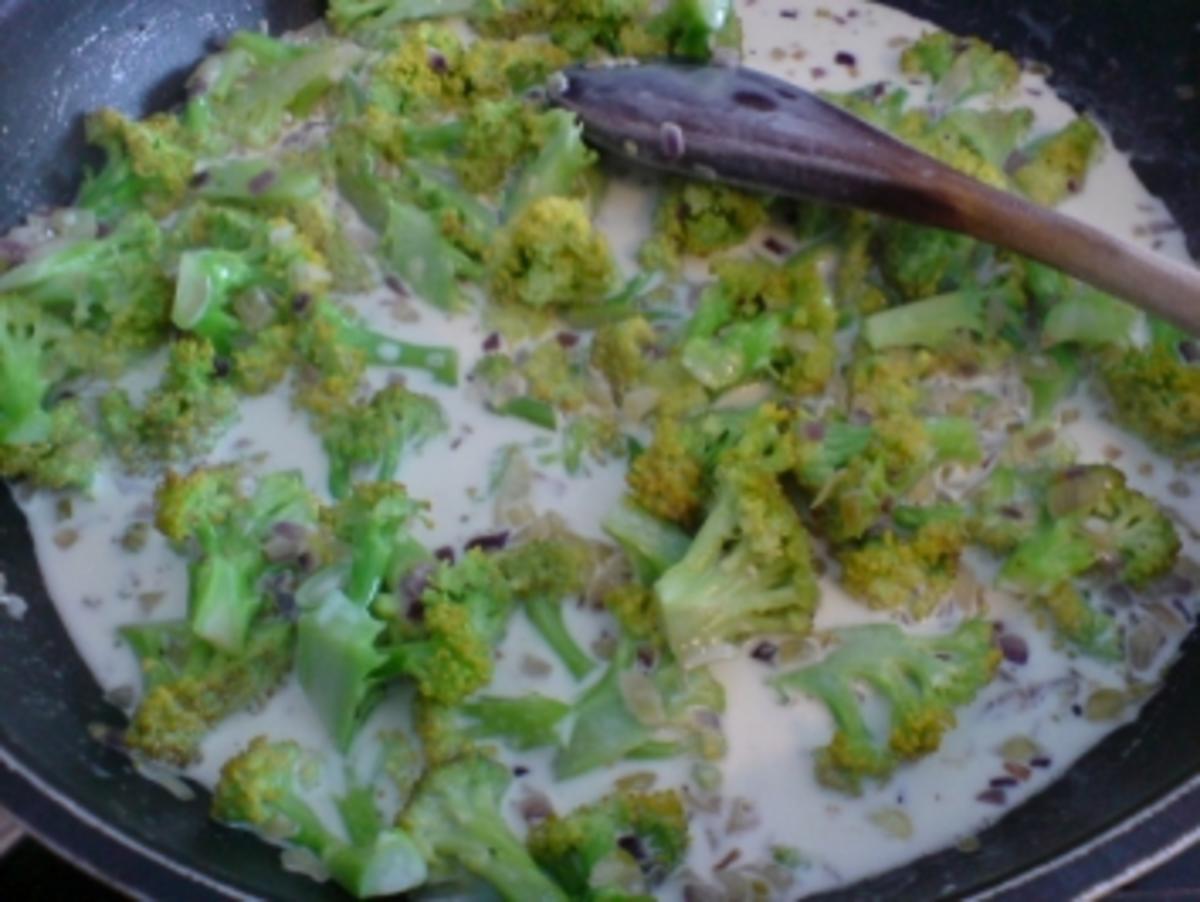 Tortelloni in Broccoli-Sahnesoße - Rezept