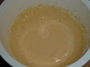 Rezept: Biskuitrolle mit Erdbeeren Bild Nr. 14 Biskuitrolle mit Erdbeeren - Rezept - Bild Nr. 14