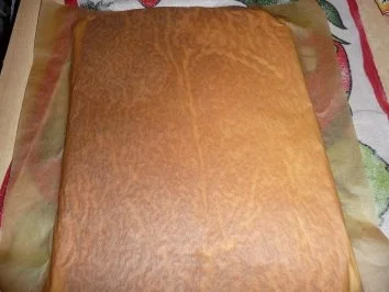 Rezept: Biskuitrolle mit Erdbeeren Bild Nr. 7 Biskuitrolle mit Erdbeeren - Rezept - Bild Nr. 7