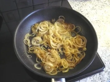 Nudel-Chaos mit Pangasiuswürfeln und Paprika - Rezept - Bild Nr. 7