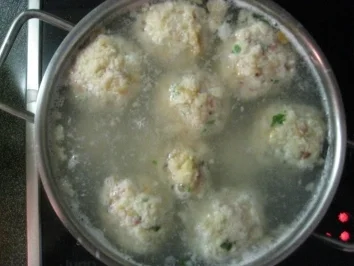 Tiroler Speckknödel mit Sauerkraut - Rezept - Bild Nr. 3
