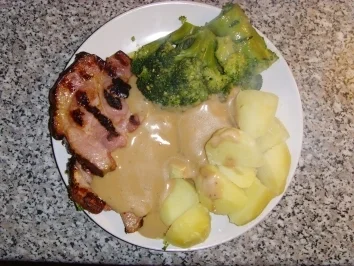 Rezept: Gegrilltes Kasslerkamm mit Butter Broccoli... Gegrilltes Kasslerkamm mit Butter Broccoli... - Rezept