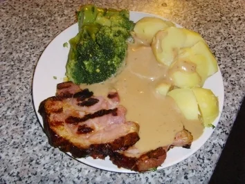 Rezept: Gegrilltes Kasslerkamm mit Butter Broccoli... Gegrilltes Kasslerkamm mit Butter Broccoli... - Rezept