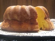 Rezept: Eierlikör Gugelhupf mit weißer Schokolade Eierlikör Gugelhupf mit weißer Schokolade - Rezept