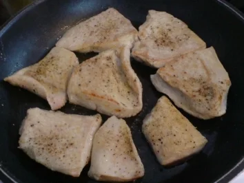 Rezept: Putensteak mit Curry-Honig-Soße Putensteak mit Curry-Honig-Soße - Rezept