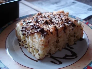 Buttermilchkuchen mit Kokoshaube - Rezept