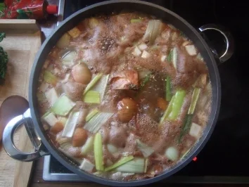 Rezept: Chinesische Huehnersuppe scharf/sauer Chinesische Huehnersuppe scharf/sauer - Rezept