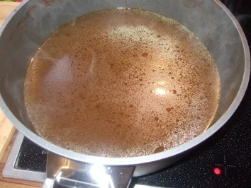 Rezept: Chinesische Huehnersuppe scharf/sauer Chinesische Huehnersuppe scharf/sauer - Rezept