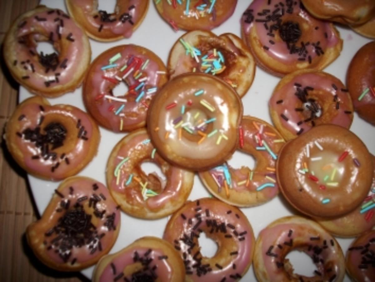 Bunte Mini Donuts - Rezept