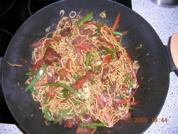 Asiatische Nudelpfanne - Rezept