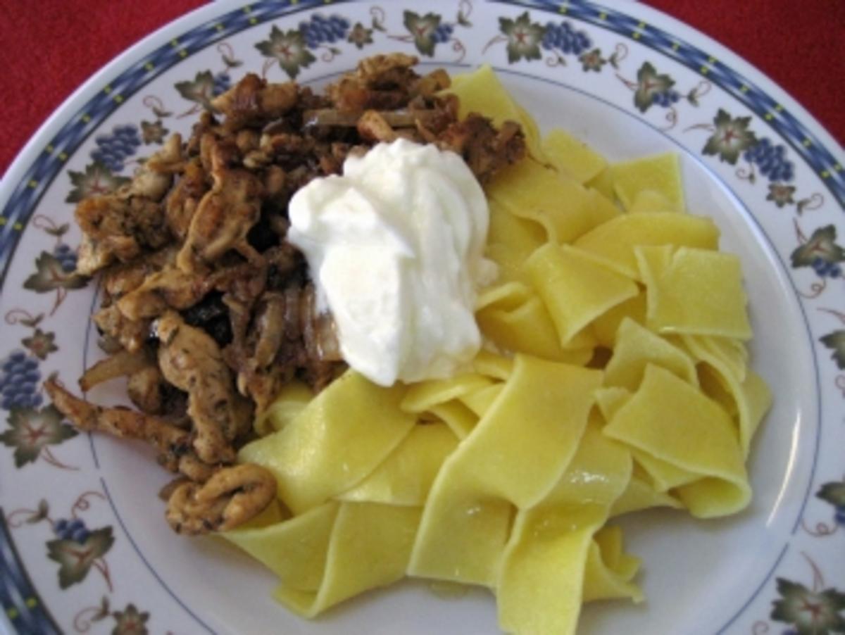 Geschnetzeltes zu Bandnudeln .... - Rezept - kochbar.de