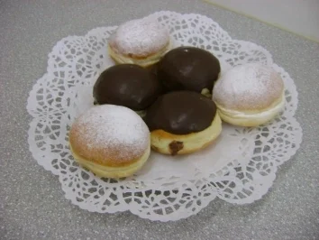 Rezept: Schokoladekrapfen Schokoladekrapfen - Rezept