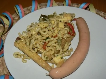 Nudelsalat  " buntes Faschingstreiben" - Rezept
