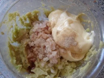 Rezept: AVOCADO-DIP Bild Nr. 4 AVOCADO-DIP - Rezept - Bild Nr. 4