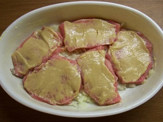 Schweineschnitzel in Senfkruste - Rezept