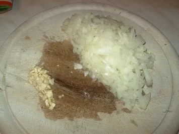 Schlemmerfilet auf Bandnudeln in Tomatensauce - Rezept