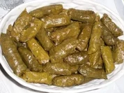 Ohne Fleisch: Im Weinblatt Grillierte Geisskaese - Rezept