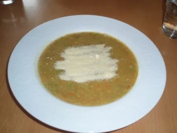 Rezept: Fastensuppe mit Parmesan Fastensuppe mit Parmesan - Rezept