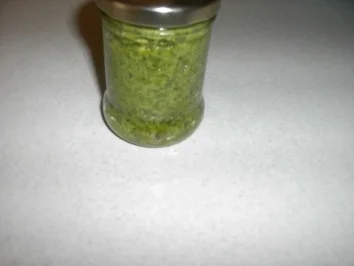 Pesto " Angi " - Rezept