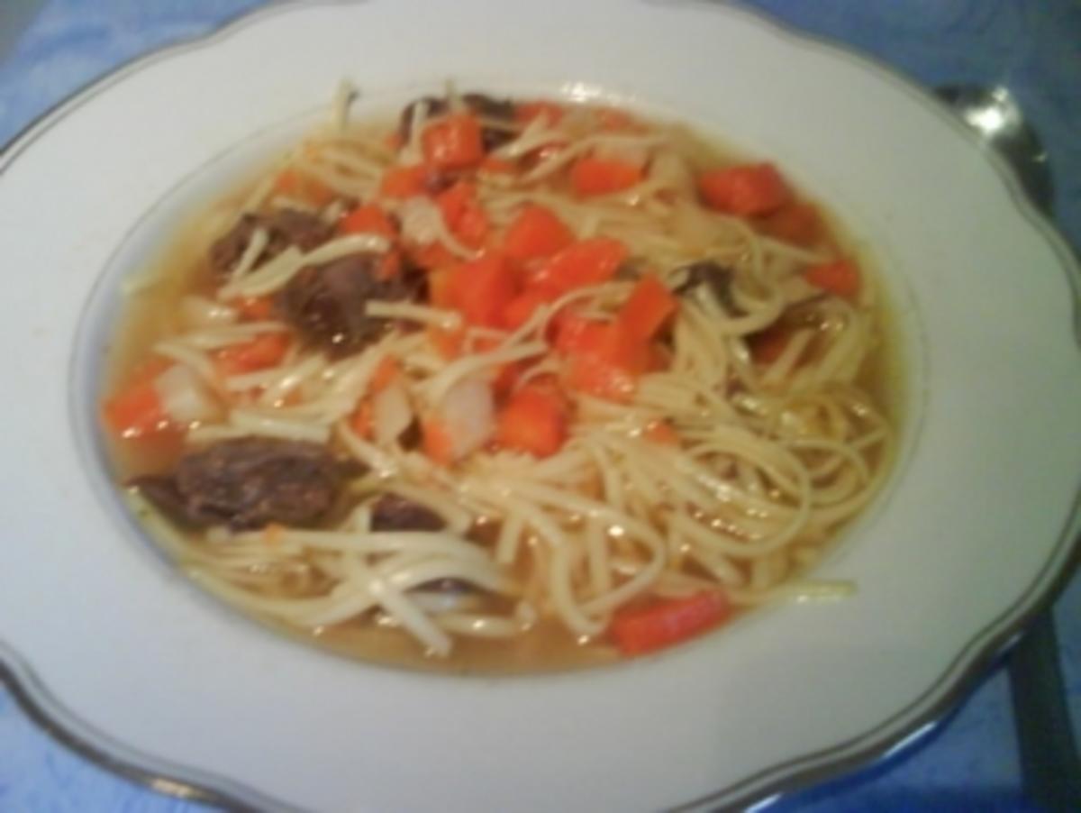 Nudelsuppe Nudelsuppe