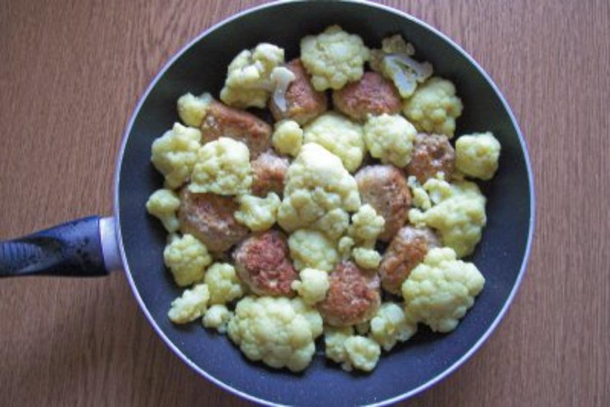 Blumenkohl-Reis-Pfanne mit karamellisierten Zwiebeln