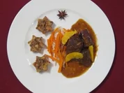 Rehschulter mit Sternanis und Semmelknödel-Talern - Rezept