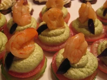 Scampis auf Avocadomus - Rezept