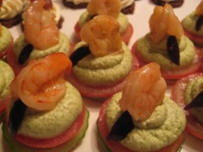 Rezept: Scampis auf Avocadomus Scampis auf Avocadomus - Rezept