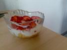 Ahorn Sahne-Quark mit Erbeeren - Rezept