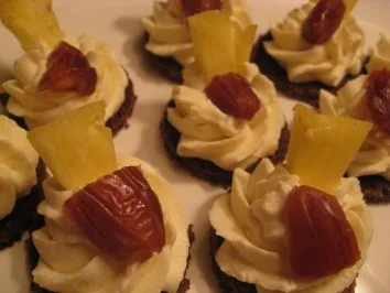 Frischkäse - Ingwercreme auf Pumpernickeltaler - Rezept