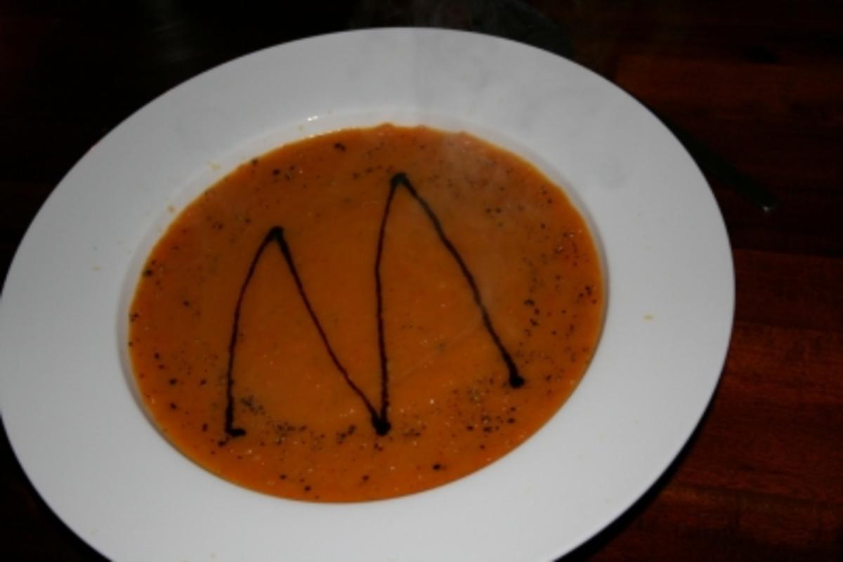 Bilder für Möhren-Orangen-Ingwer-Suppe Rezept