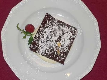 Dépêche aus Ceylon Weiße und dunkle Mousse au Chocolat auf Vanilleschaum - Rezept