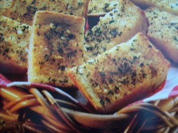 Knuspriges Knoblauch-Baguette - Rezept