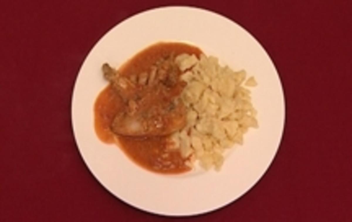 Paprikahuhn mit Nockerln (Jeannine Schiller) - Rezept - kochbar.de