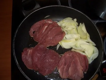 Schweinefilet mit Champignon-Zwiebel Haube - Rezept - Bild Nr. 4