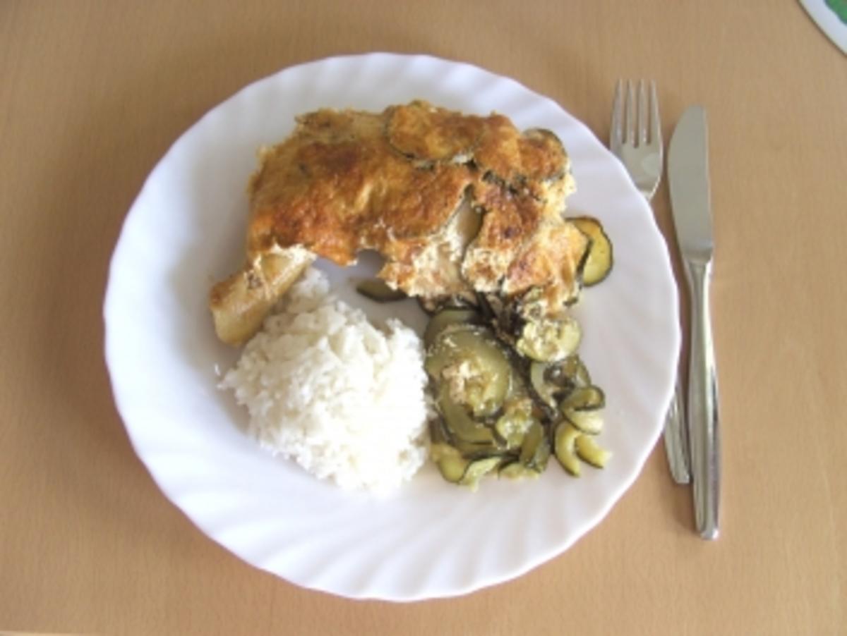 Hähnchenschenkel mit Zucchini - Rezept