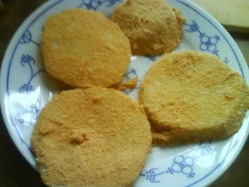 Kartoffelbrei mit Sellerieschnitzel und Zwiebeln - Rezept