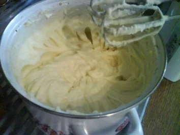 Kartoffelbrei mit Sellerieschnitzel und Zwiebeln - Rezept