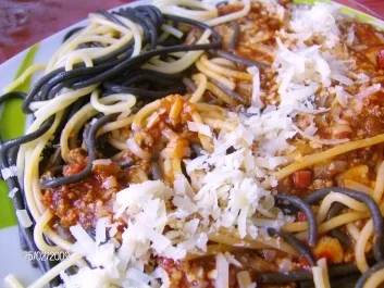 Zebraspaghetti mit Hacksoße - Rezept