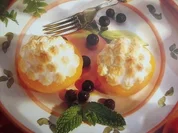 Pfirsichhälften mit Baiserhaube - Rezept